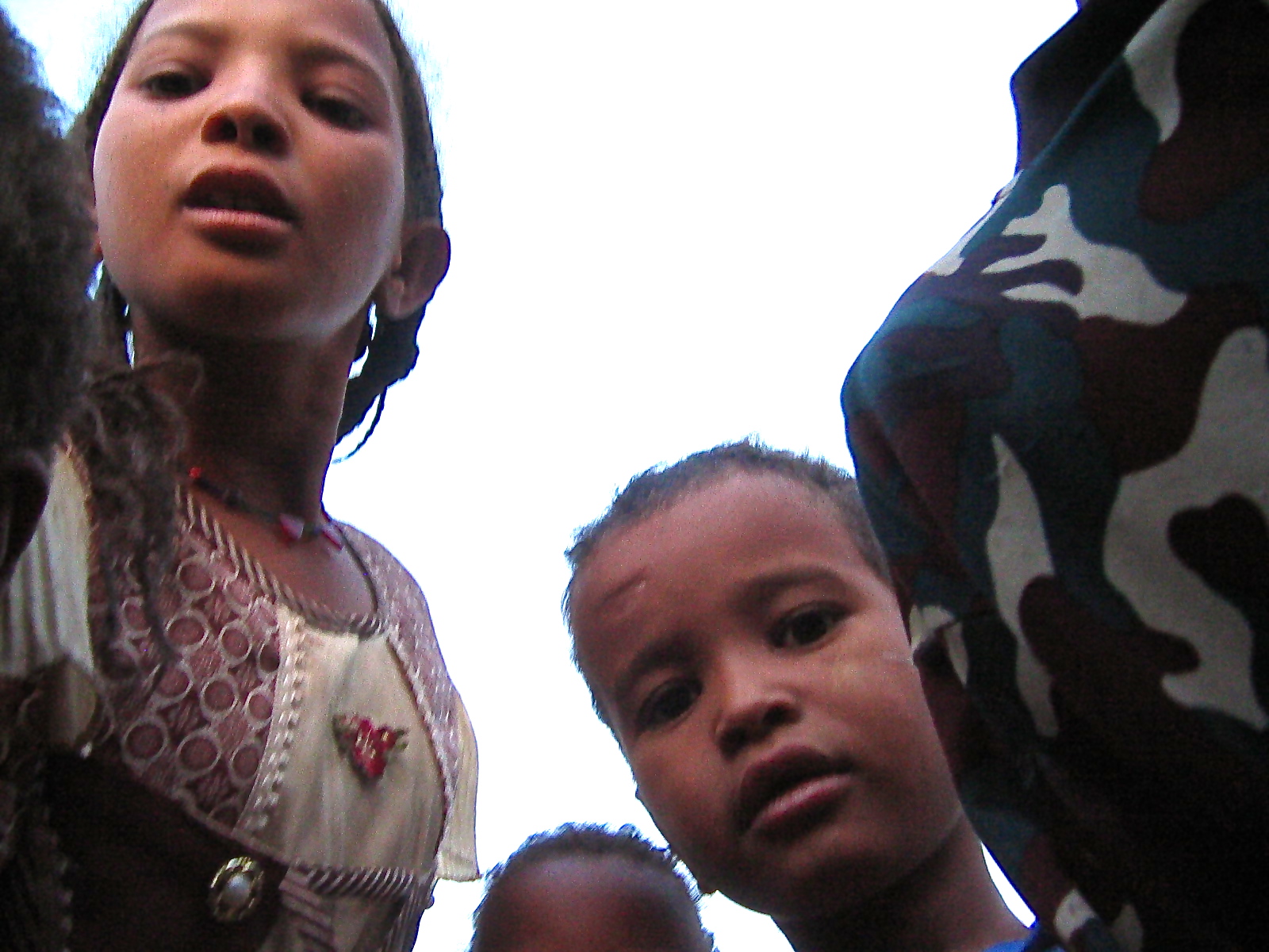 kids_facing_Niger_ok_Pix GSegalen